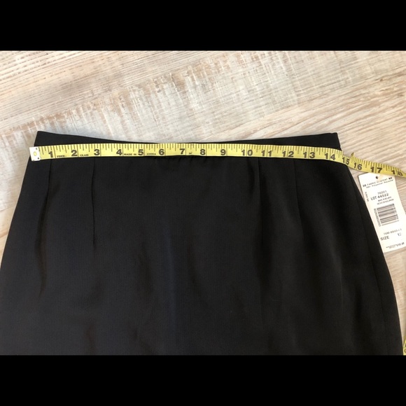 🆕Harve Benard fringe Skirt NWT - Picture 2 of 6